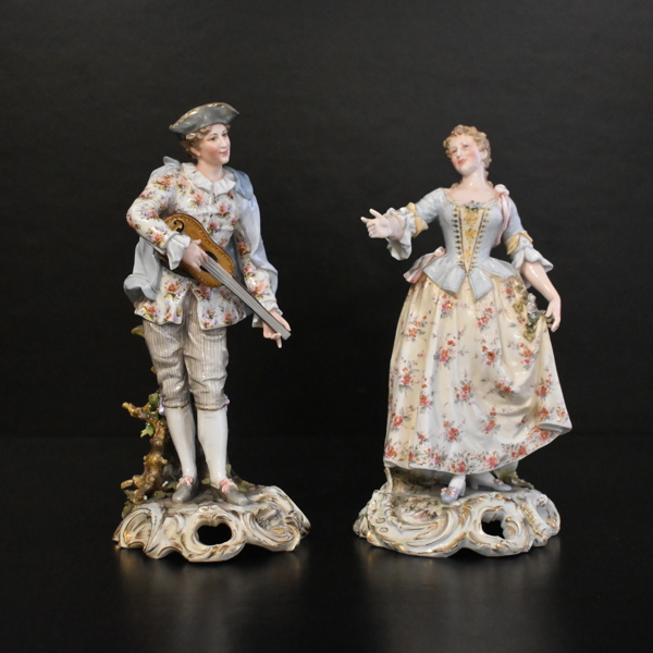 Figuriner i porslin, ett par, 1900-tal.