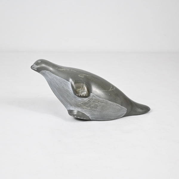 Skulptur i sten, säl, Canada Eskimo Art, signerad. 