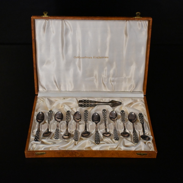 Skedar och sockertång i silver, 830.