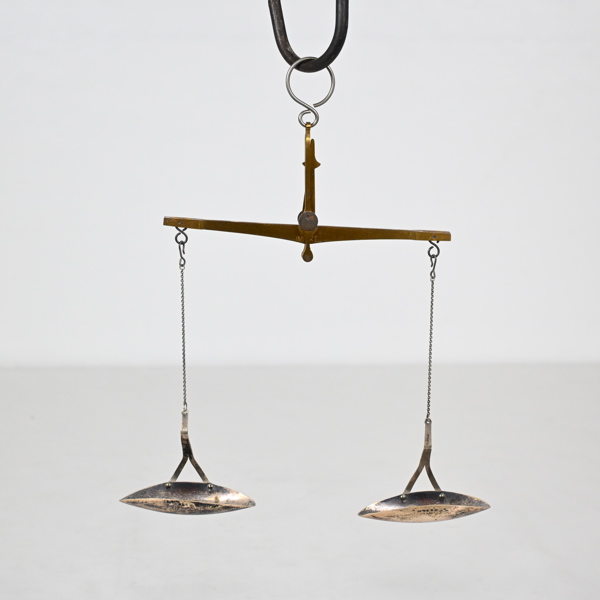 Våg i silver och mässing, 1946.