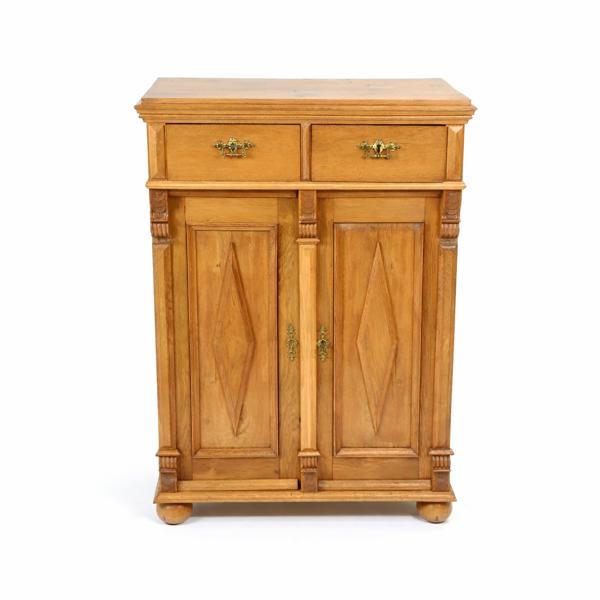 Skänk, barockstil, 1800-talets slut.