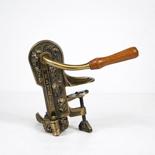 Vinöppnare, Estate, 1900-tal.