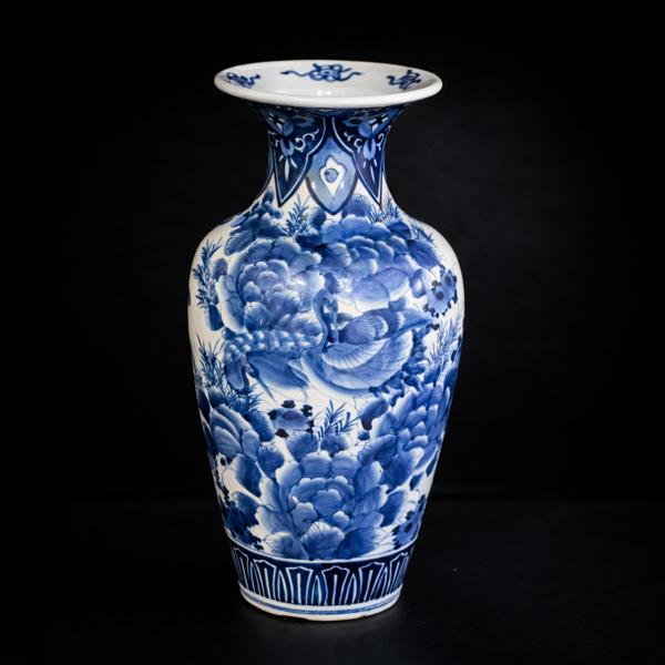 Golvvas i porslin, Kina.