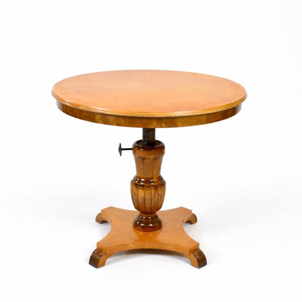 Pelarbord, 1900-talets första hälft.