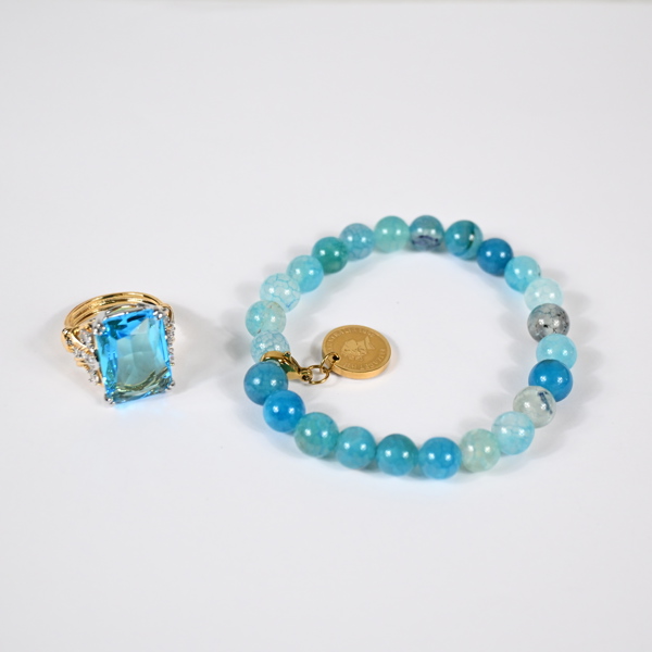 Armband och ring, med stenar.