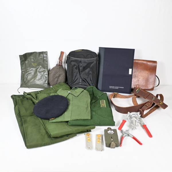 Militärkläder och tillbehör, m.m.