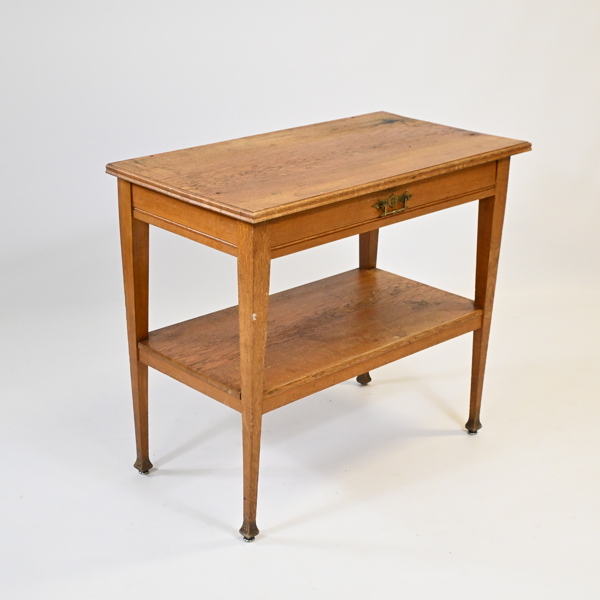 Bord med låda, jugend, 1900-talets första hälft.