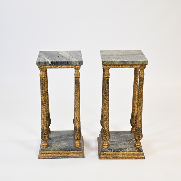 Piedestaler, ett par, 1900-tal.