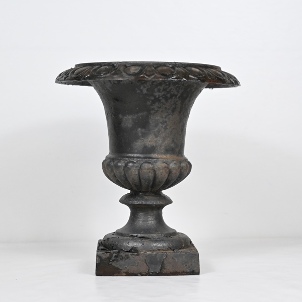 Urna i gjutjärn, 1900-tal.