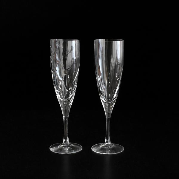 Bertil Vallien, champagneglas, 2st, "Chateau", Kosta Boda.