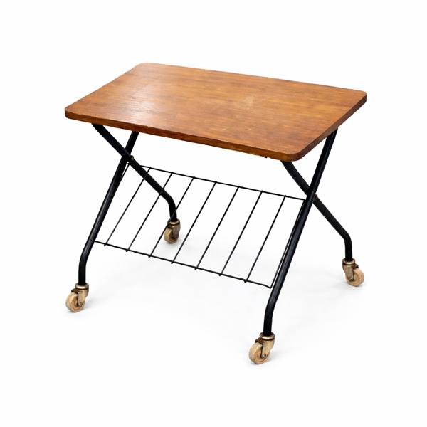 Bord, med tidningshylla, 1900-talets mitt.