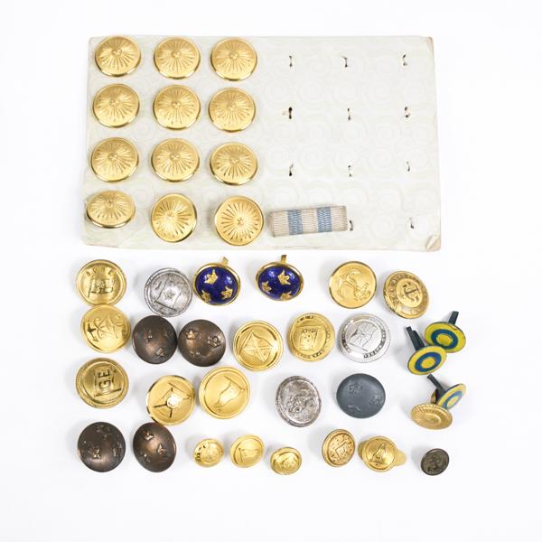 Parti knappar, militära.