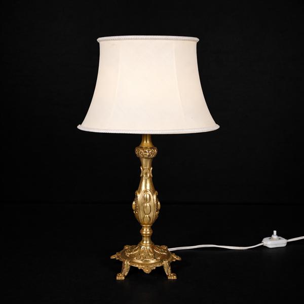 Bordslampa, mässing, 1900-tal.