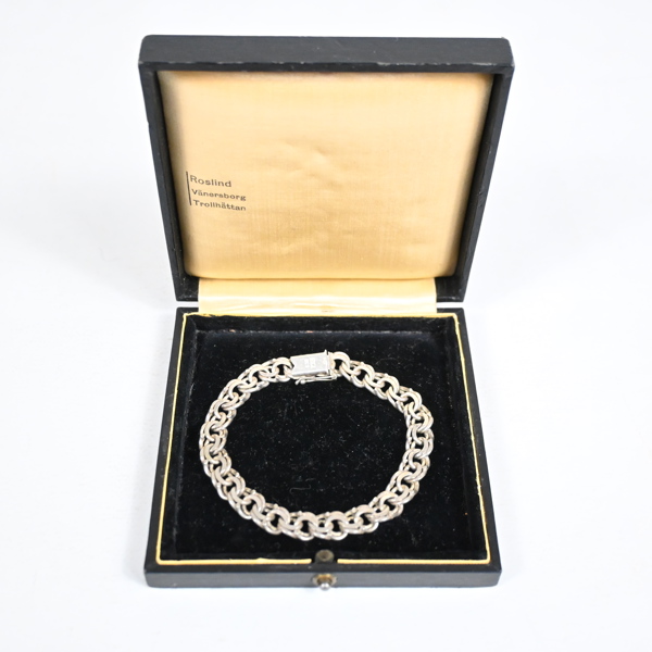 Armband i silver, bismarck.