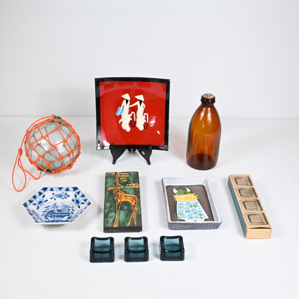 Parti glas och porslin.