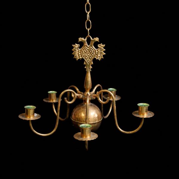 Arvid Johansson, ljuskrona i mässing, "Värmlandskronan", Arvika.