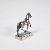 Figurin i silver, häst.