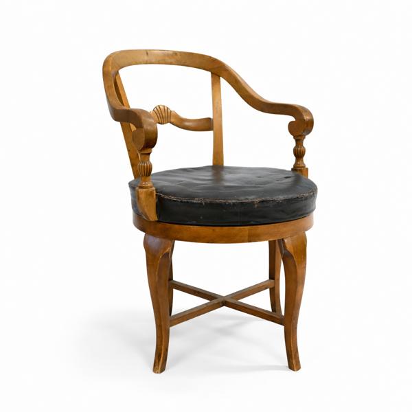 Skrivbordsstol, rokokostil, 1800-talets slut.