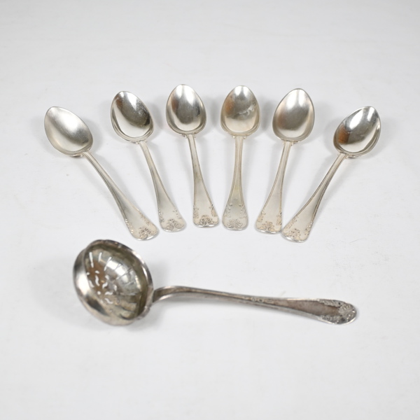 Bestick i silver, 7 delar, 830.