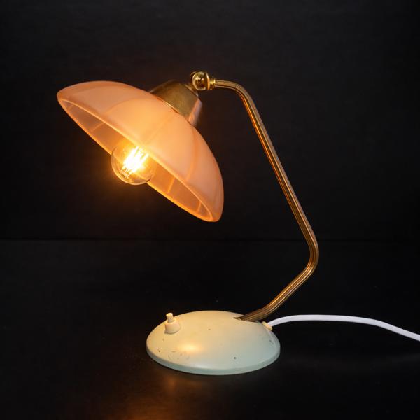 Bords/vägglampa, Ewå, Värnamo, 1900-talets mitt.