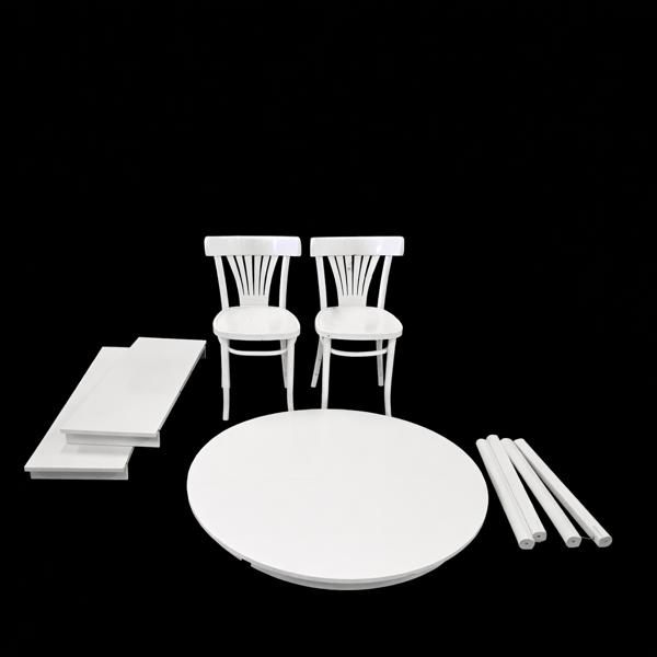 Matbord med två stolar, 2000-tal.