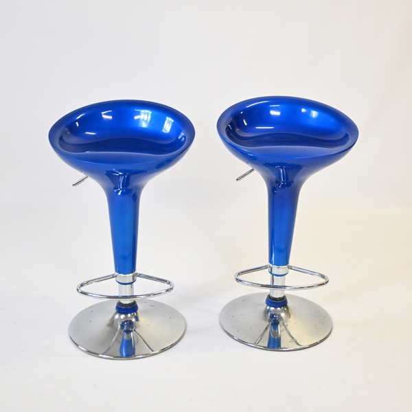 Barstolar, ett par, 2000 tal.