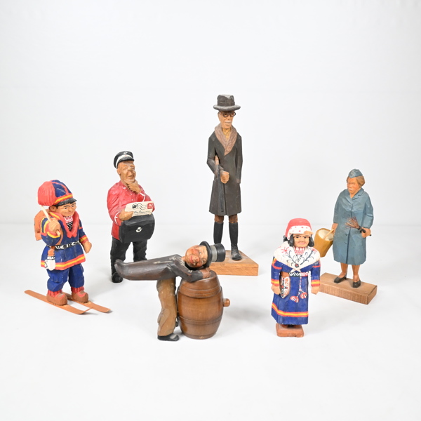 Skulpturer, 6st, trä, signerade.