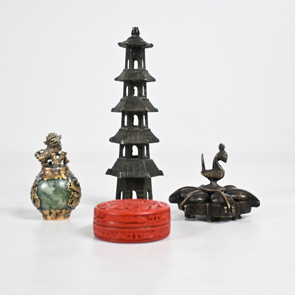 Kinesiska föremål, 4 delar.