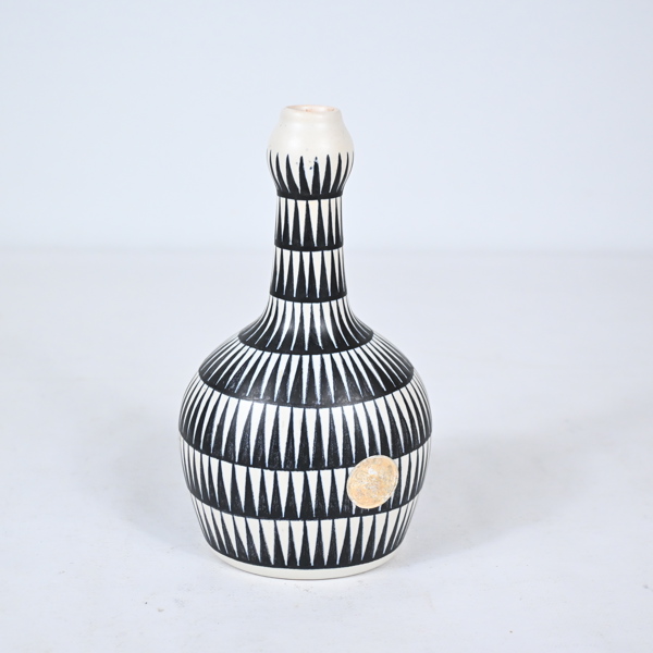 Linnea Lehtonen, vas i keramik, signerad, 1900 talets mitt.