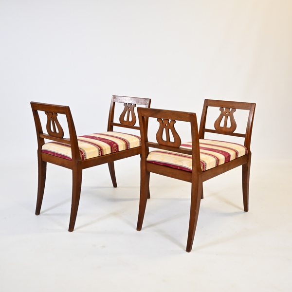 Taburetter, ett par, mahogny, empirestil. 