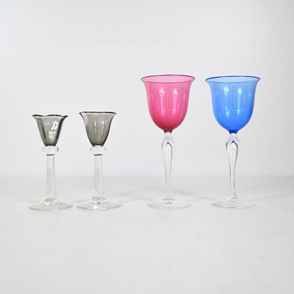 Wilke Adolfsson, vinglas och snapsglas, signerade.