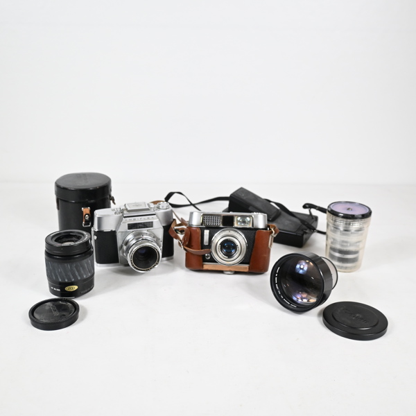 Kameror och objektiv. 