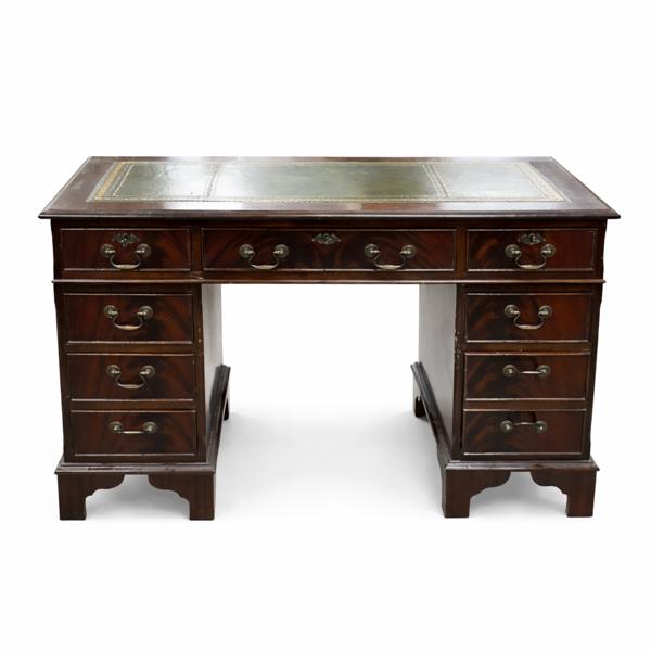 Skrivbord, engelskstil, mahogny, 1900 tal.