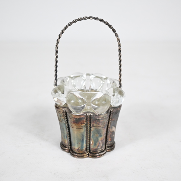 Vas i silver, med glasinsats, A. Michelsen, Danmark.