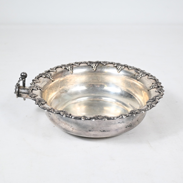 Skål i silver, 830. 