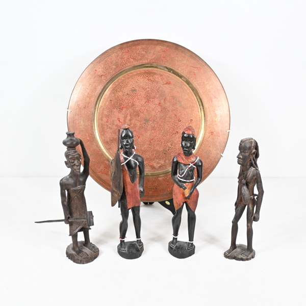 Skulpturer, 4st, samt bricka.