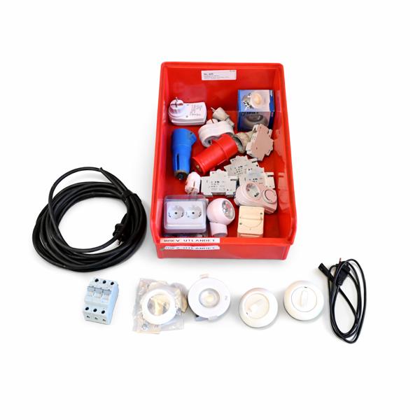 Elmaterial och tillbehör.