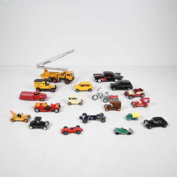 Plåtleksaksbilar, 1900-tal.