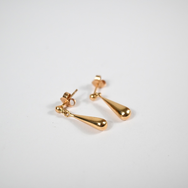  Örhängen, ett par, 18k guld.  