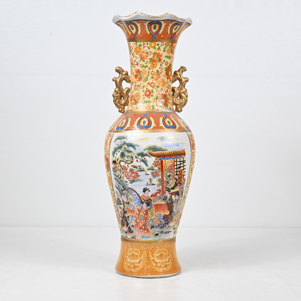 Golvvas, satsuma, porslin, Japan.