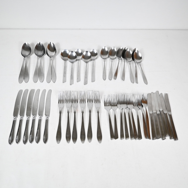 Parti bestick, bla "Svensk Spets", Gense.