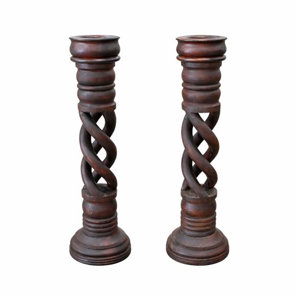 Golvljusstakar, ett par, orientaliska, trä, 1900-tal. 