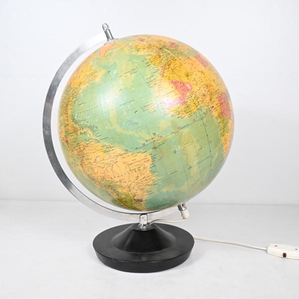 Jordglob, med belysning.