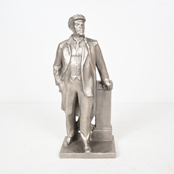 Skulptur, föreställande Vladimir Lenin, signerad, 1977.