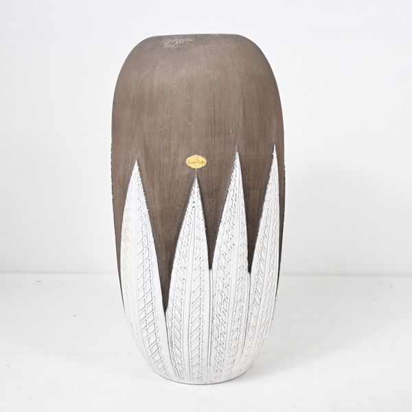 Anna Lisa Thomson, vas, "Paprika", modell 1022, Upsala Ekeby. 