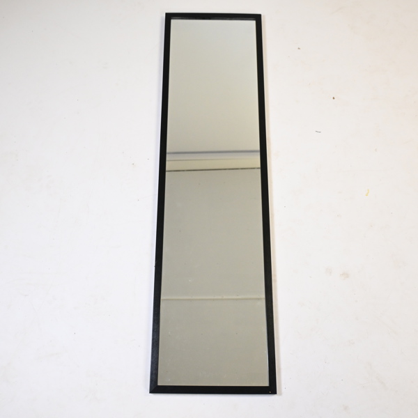 Spegel, trä, 2000-tal. 