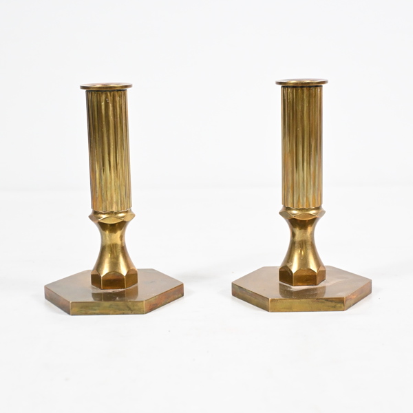 Ljusstakar, ett par, mässing, Gusum, 1978.