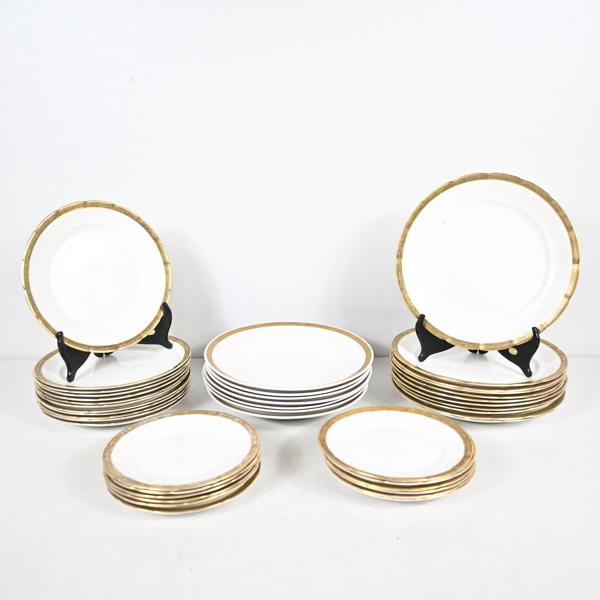 Wilhelm Kåge, matservis, 41 delar, dekor 2390, Gustavsberg. 