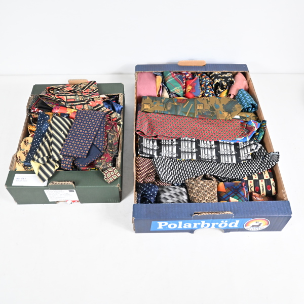 Stort parti slipsar.