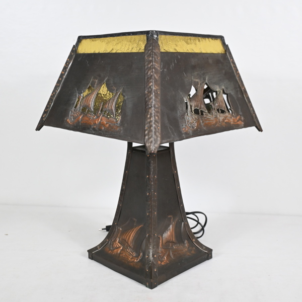 Bordslampa, jugend, 1900-talets första del.